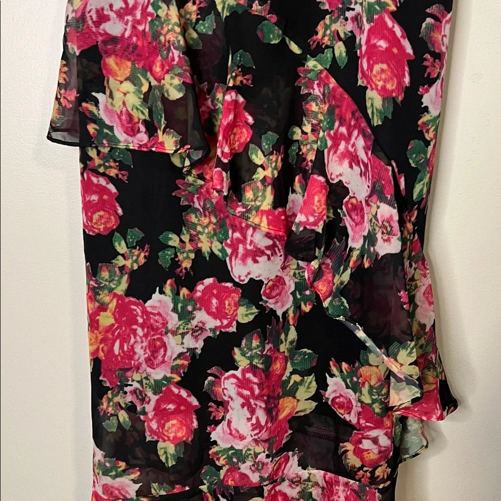 Floral V-Neck Ruffle Dress midi dress with fitted waistline and bustier red pink - Picture 4 of 7